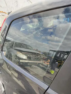 Foto de LUNA CUSTODIA TRASERA DERECHA FORD FOCUS C-MAX (CAP)(2003) 1.6 TDCi CAT (109 CV / 80 KW)