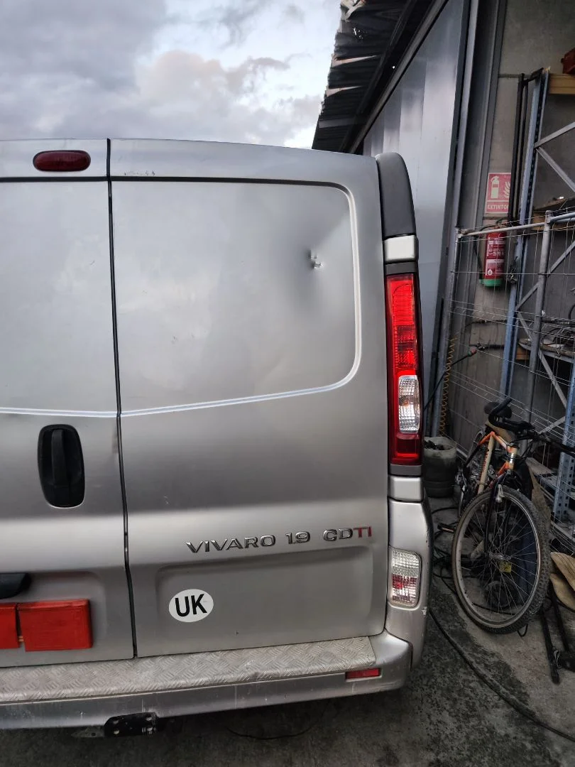 Foto de PORTON TRASERO DERECHO OPEL VIVARO FURGÓN/COMBI 2.0 16V CDTI (114 CV / 84 KW)