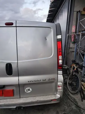 Foto de PORTON TRASERO DERECHO OPEL VIVARO FURGÓN/COMBI 2.0 16V CDTI (114 CV / 84 KW)