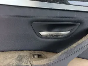 Foto de MANDO ELEVALUNAS TRASERO IZQUIERDO BMW SERIE 5 TOURING (F11) 2.0 Turbodiesel (184 CV / 135 KW)