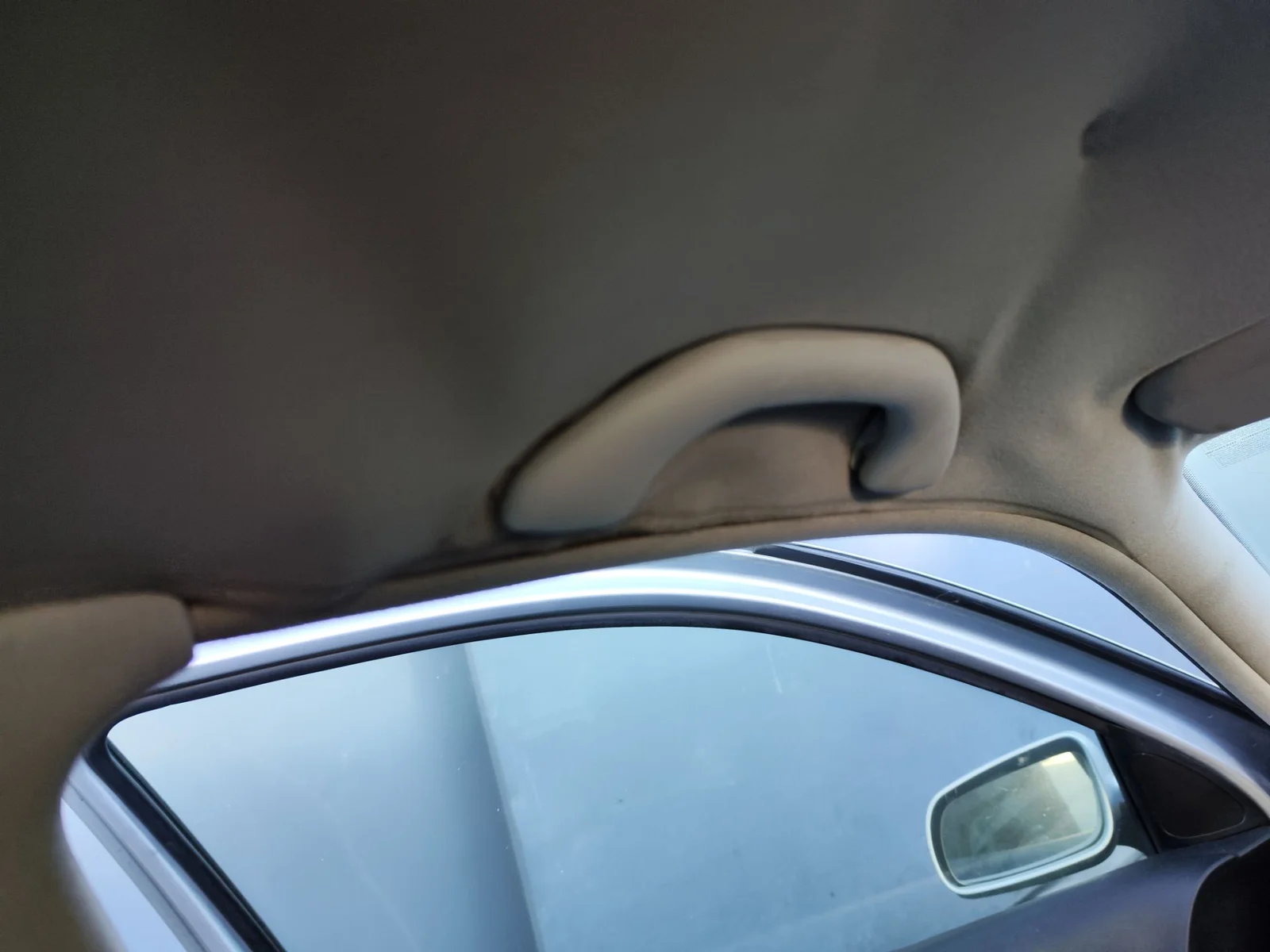 Foto de ASIDERO TECHO DELANTERO IZQUIERDO VOLKSWAGEN GOLF IV BERLINA (1J1)(10.1997) 1.9 TDI (131 CV / 96 KW)