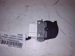 Foto de MANDO ELEVALUNAS TRASERO IZQUIERDO RENAULT SCENIC II (JM) 1.9 dCi Diesel (131 CV / 96 KW) referencia 2808203 foto 2