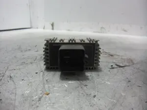 Foto de CAJA PRECALENTAMIENTO OPEL ASTRA G BERLINA referencia 09132691 foto 3