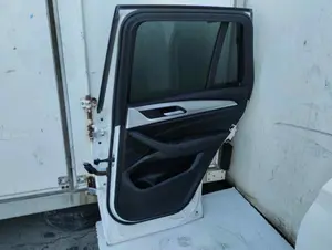 Foto de PUERTA TRASERA DERECHA BMW SERIE X3 (G01) 3.0 24V Turbodiesel (265 CV / 195 KW) foto 5