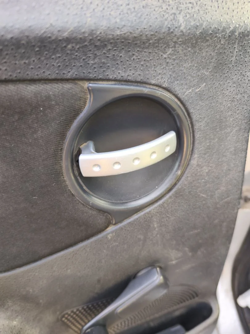 Foto de MANETA INTERIOR TRASERA IZQUIERDA CITROEN C3 1.4 (73 CV / 54 KW)