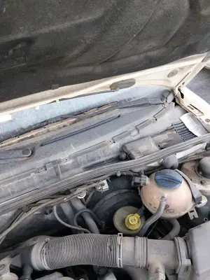 Foto de BRAZO LIMPIA DELANTERO IZQUIERDO SEAT IBIZA (6K1) 1.9 TDI (90 CV / 66 KW) referencia 6K1955407G