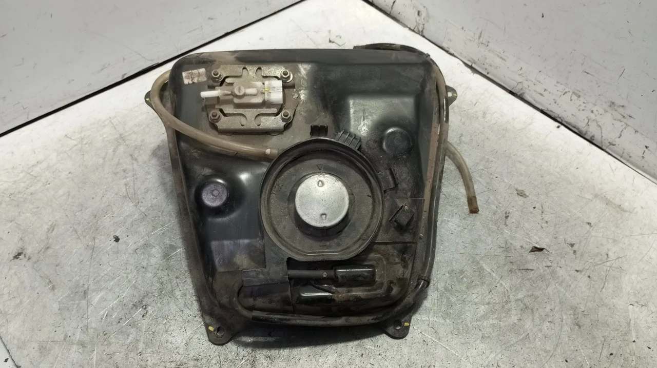 Foto de DEPOSITO GASOLINA HONDA SH 125I 125 cm3 - 9 kW (12 CV / 9 KW) referencia 17510K01900