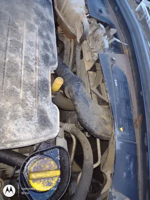 Foto de RADIADOR AGUA RENAULT CLIO III 1.2 16V (75 CV / 55 KW)