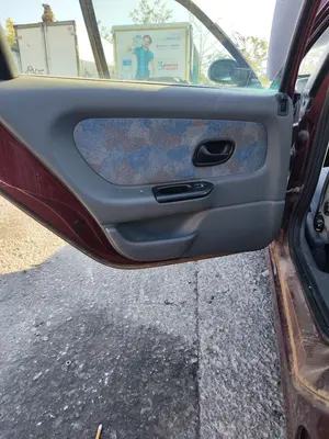 Foto de GUARNECIDO PUERTA TRASERA IZQUIERDA RENAULT LAGUNA (B56) 2.0  (113 CV / 83 KW)