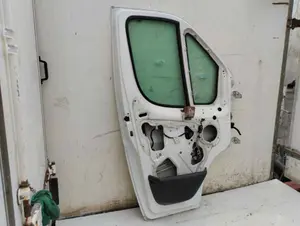 Foto de PUERTA DELANTERA IZQUIERDA PEUGEOT BOXER (333/335) FURGÓN TECHO ELEVADO BAT.4035MM 3.0 HDI FAP CAT (146 CV / 107 KW) foto 7