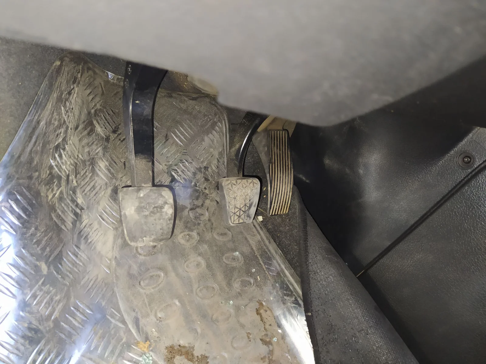 Foto de PEDAL EMBRAGUE OPEL ZAFIRA A 2.0 DTI (101 CV / 74 KW)