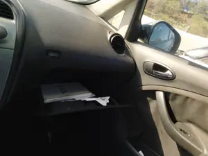 Foto de AIRBAG DELANTERO DERECHO SEAT TOLEDO (5P2) 2.0 TDI (140 CV / 103 KW) referencia 5P0880204F foto 2