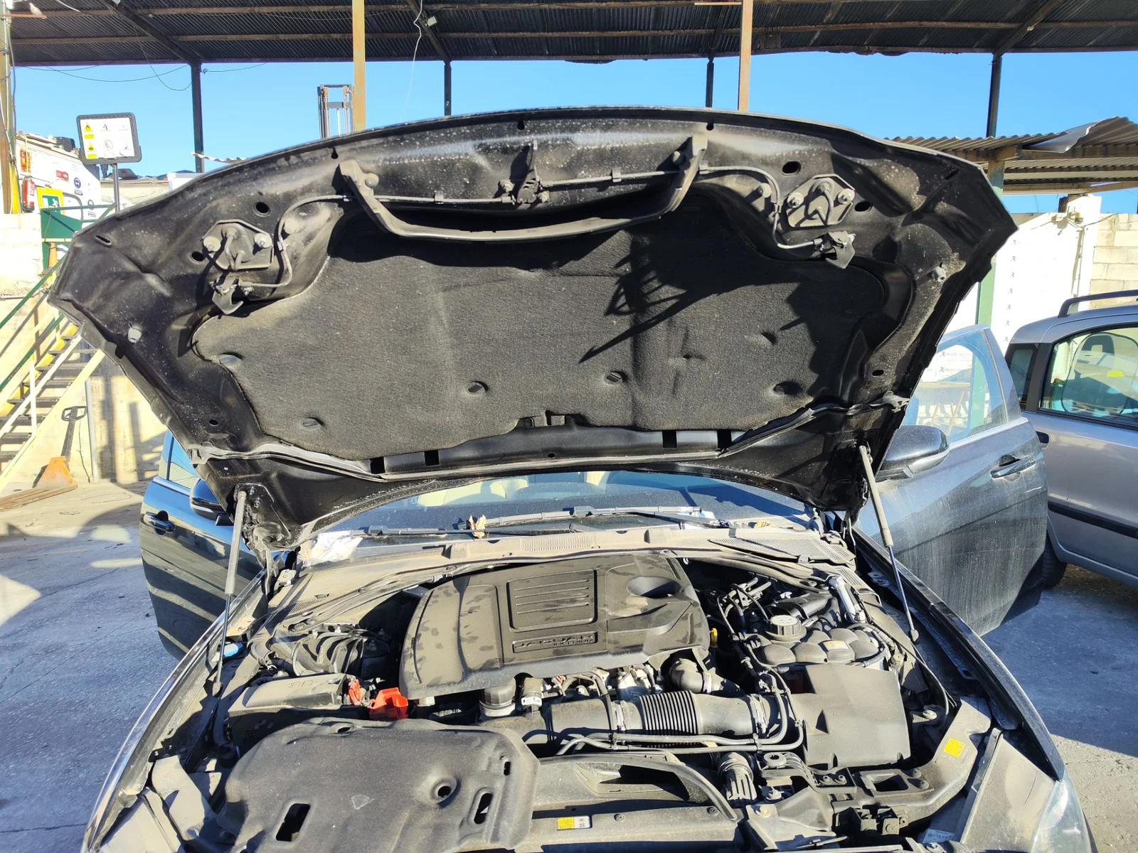 Foto de CAPO JAGUAR XE 2.0 Turbo CAT (200 CV / 147 KW)