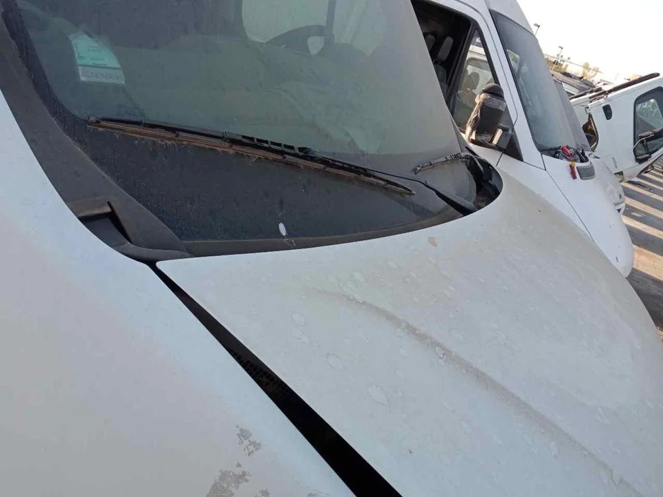 Foto de BRAZO LIMPIA DELANTERO DERECHO NISSAN NV400 FURGON (X62) 2.3 dCi Diesel CAT (125 CV / 92 KW)