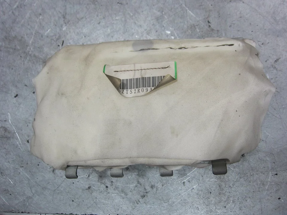 Foto de AIRBAG DELANTERO DERECHO MAZDA 3 BERLINA (BK) 1.6 CD Diesel CAT (109 CV / 80 KW) referencia BP4S57K50A