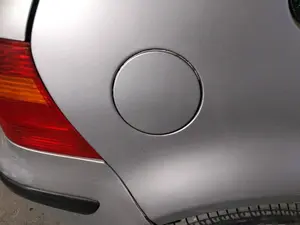 Foto de TAPA EXTERIOR COMBUSTIBLE VOLKSWAGEN GOLF IV BERLINA (1J1)(10.1997)