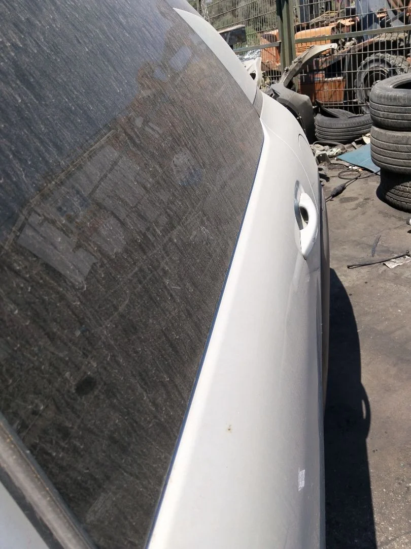 Foto de LUNA TRASERA IZQUIERDA CITROEN C4 CACTUS 1.2 12V VTi (82 CV / 60 KW) referencia 9827622680