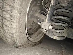 Foto de MANGUETA TRASERA IZQUIERDA FORD FIESTA (CNN)