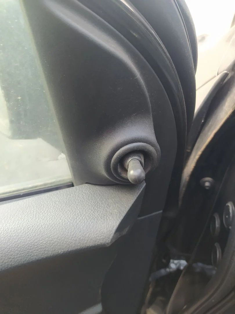 Foto de RETROVISOR IZQUIERDO NISSAN NOTE (E11E) 1.4 CAT (88 CV / 65 KW)