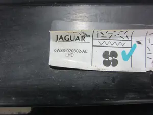 Foto de CAJA FILTRO AIRE JAGUAR F-TYPE COUPÉ 2.0 TwinTurbo CAT (300 CV / 221 KW) referencia 6W83020B02AC foto 4