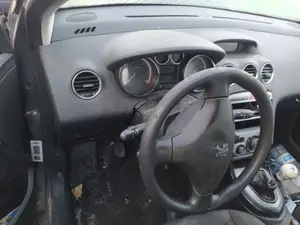 Foto de AIRBAG DELANTERO IZQUIERDO PEUGEOT 308 1.6 16V HDi (90 CV / 66 KW)