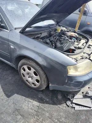 Foto de ALETA DELANTERA DERECHA AUDI A6 BERLINA (4B2) 2.5 V6 24V TDI (180 CV / 132 KW) referencia 4B0821106B