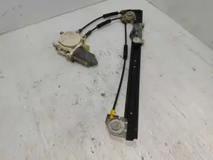Foto de ELEVALUNAS TRASERO DERECHO BMW SERIE 5 BERLINA (E39) 2.5 24V CAT (170 CV / 125 KW) referencia 67628360512