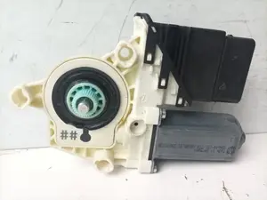 Foto de MOTOR ELEVALUNAS TRASERO IZQUIERDO SEAT LEON (1P1) referencia 1K0959703G foto 2