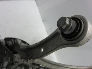 Foto de BRAZO SUSPENSION SUPERIOR TRASERO DERECHO PORSCHE CAYENNE (TIPO 92A) referencia 7L0505375A foto 3