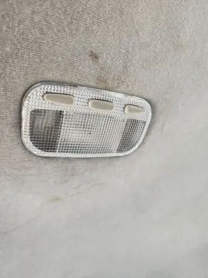 Foto de LUZ INTERIOR CITROEN C3 1.4  (73 CV / 54 KW)