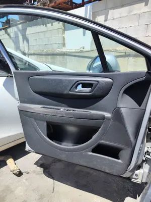 Foto de GUARNECIDO PUERTA DELANTERA IZQUIERDA CITROEN C4 BERLINA 1.6 16V HDi (90 CV / 66 KW) referencia 9332HN