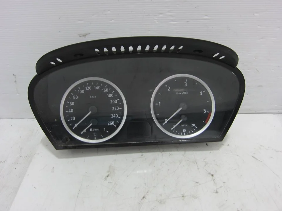 Foto de CUADRO INSTRUMENTOS BMW SERIE 5 TOURING (E61) 3.0 Turbodiesel CAT (218 CV / 160 KW) referencia A2C53020569