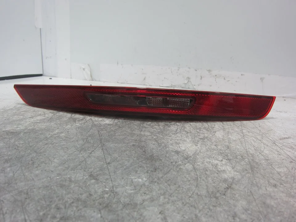 Foto de NO IDENTIFICADO PORSCHE MACAN (95BA) referencia 95B945725Q