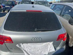 Foto de PORTON TRASERO AUDI A3 SPORTBACK (8PA) 2.0 16V TFSI (200 CV / 147 KW) referencia 8P4827023H