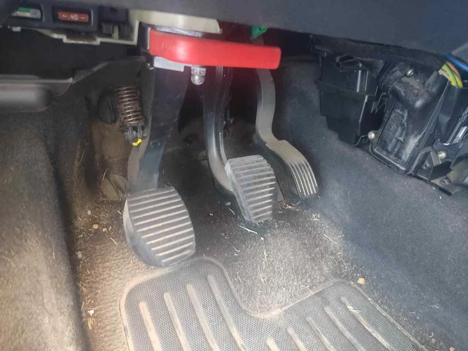 Foto de PEDAL EMBRAGUE CITROEN C3 1.4 HDi (68 CV / 50 KW)