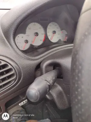 Foto de MANDO LUCES PEUGEOT 206 1.4 HDi (68 CV / 50 KW) referencia 625379