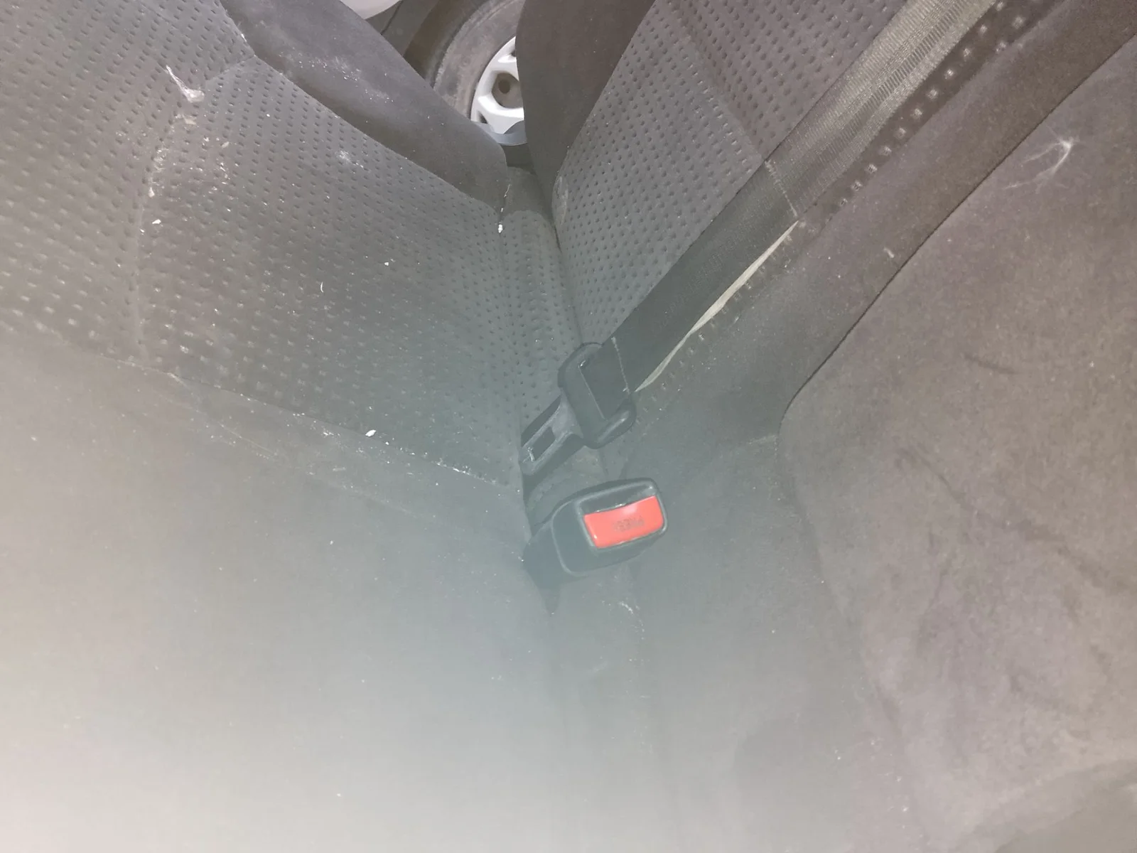 Foto de ENGANCHE CINTURON TRASERO DERECHO MITSUBISHI GRANDIS (NA0W) 2.0 DI-D CAT (136 CV / 100 KW)