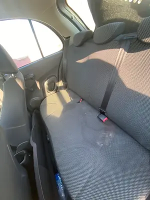 Foto de ASIENTO TRASERO MEDIO NISSAN MICRA (K12E) 1.2 CAT (65 CV / 48 KW)