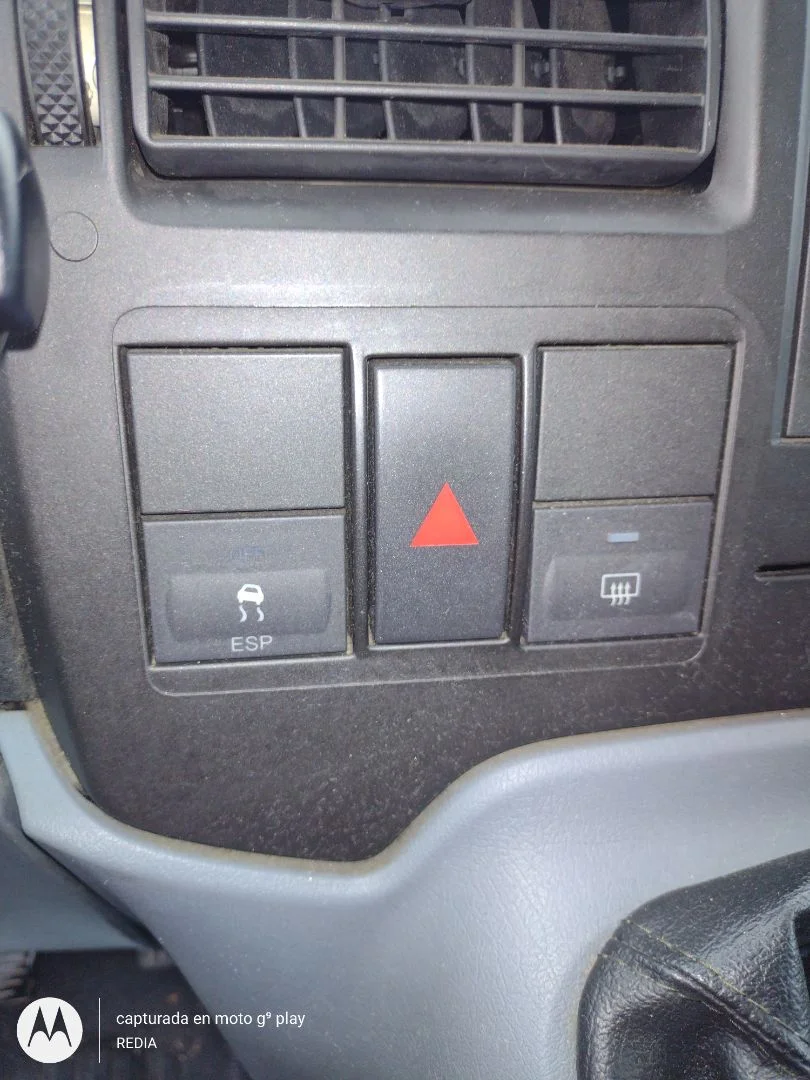 Foto de WARNING FORD TRANSIT COMBI (TT9) 2.4 TDCi CAT (116 CV / 85 KW)
