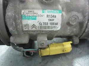 Foto de COMPRESOR AIRE ACONDICIONADO CITROEN C3 1.4 (73 CV / 54 KW) referencia 9670318880 foto 3