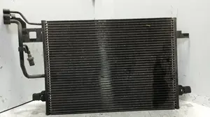 Foto de CONDENSADOR / RADIADOR  AIRE ACONDICIONADO VOLKSWAGEN PASSAT BERLINA (3B2) 1.9 TDI (116 CV / 85 KW) referencia 3B0260401