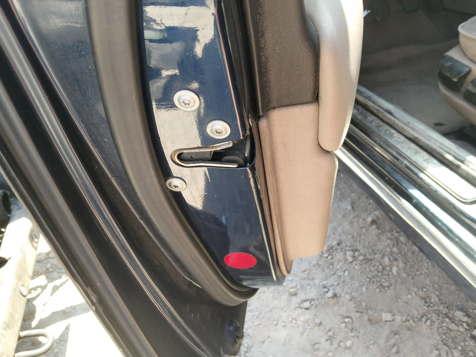 Foto de CERRADURA PUERTA DELANTERA IZQUIERDA MG ROVER ROVER 75 (RJ) 2.0 16V CDT (116 CV / 85 KW) referencia ALR9783A
