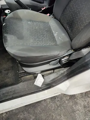 Foto de ASIENTO DELANTERO IZQUIERDO FIAT II DOBLÒ (152) 1.6 JTDM 16V CAT (105 CV / 77 KW) foto 2