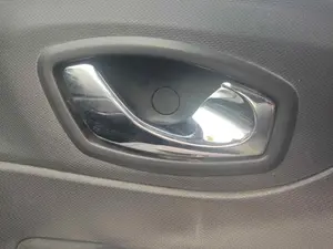 Foto de MANETA INTERIOR LATERAL DERECHA RENAULT CAPTUR I 1.5 dCi Diesel FAP Energy (90 CV / 66 KW) referencia 806700005R