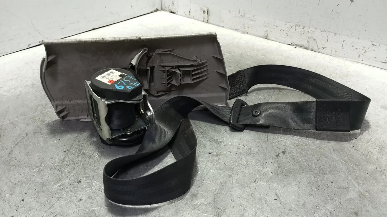 Foto de CINTURON SEGURIDAD DELANTERO IZQUIERDO AUDI A4 BERLINA (8E) 2.0 16V TDI (170 CV / 125 KW) referencia 560788401