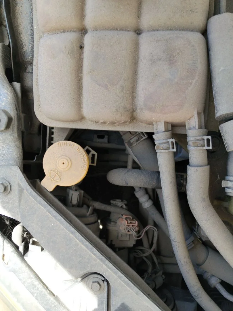 Foto de DEPOSITO LIMPIA MAZDA 3 BERLINA (BK) 1.6 16V CAT (105 CV / 77 KW) referencia BP4K-67-481B