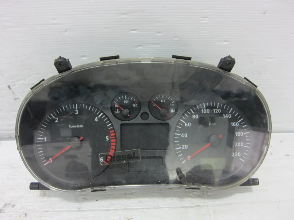 Foto de CUADRO INSTRUMENTOS SEAT CORDOBA BERLINA (6K2) 1.9 SDI (68 CV / 50 KW) referencia 88311292