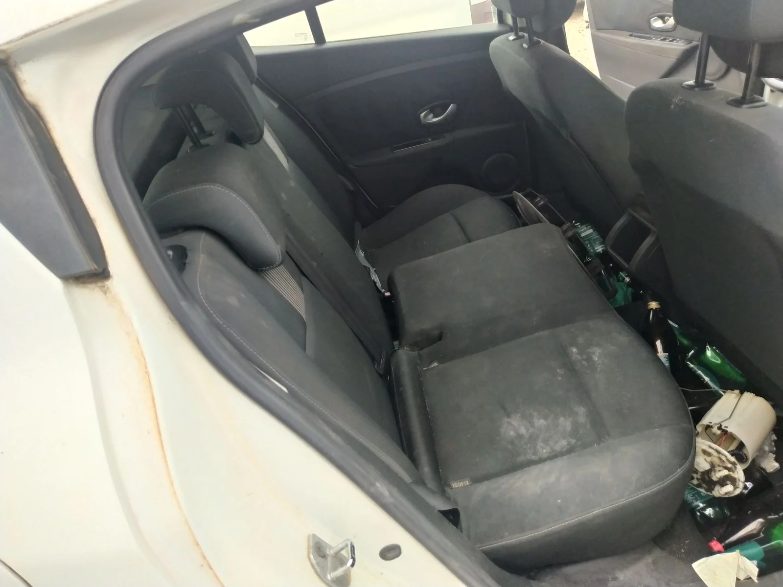 Foto de CINTURON SEGURIDAD TRASERO DERECHO RENAULT MEGANE III BERLINA 5P 1.5 dCi Diesel CAT (86 CV / 63 KW)