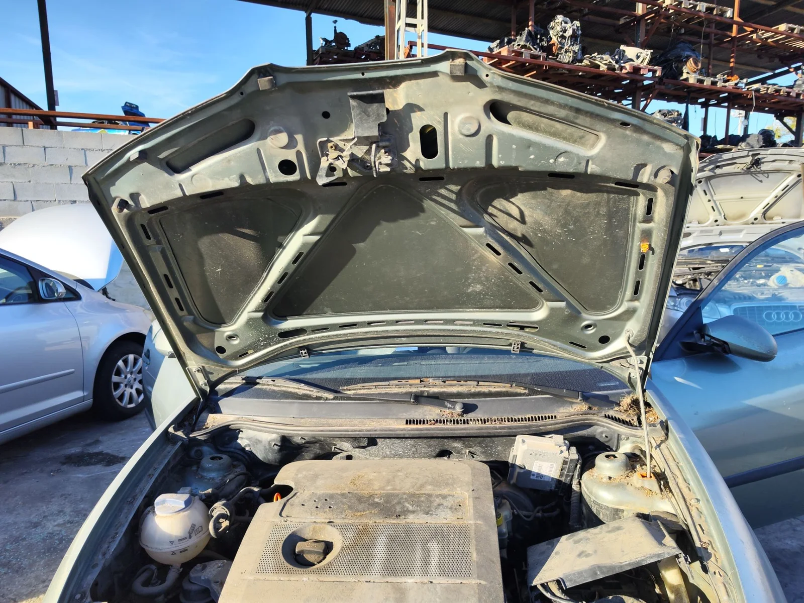 Foto de CAPO SEAT CORDOBA BERLINA (6L2) 1.4 16V (75 CV / 55 KW) referencia 6L0823031D