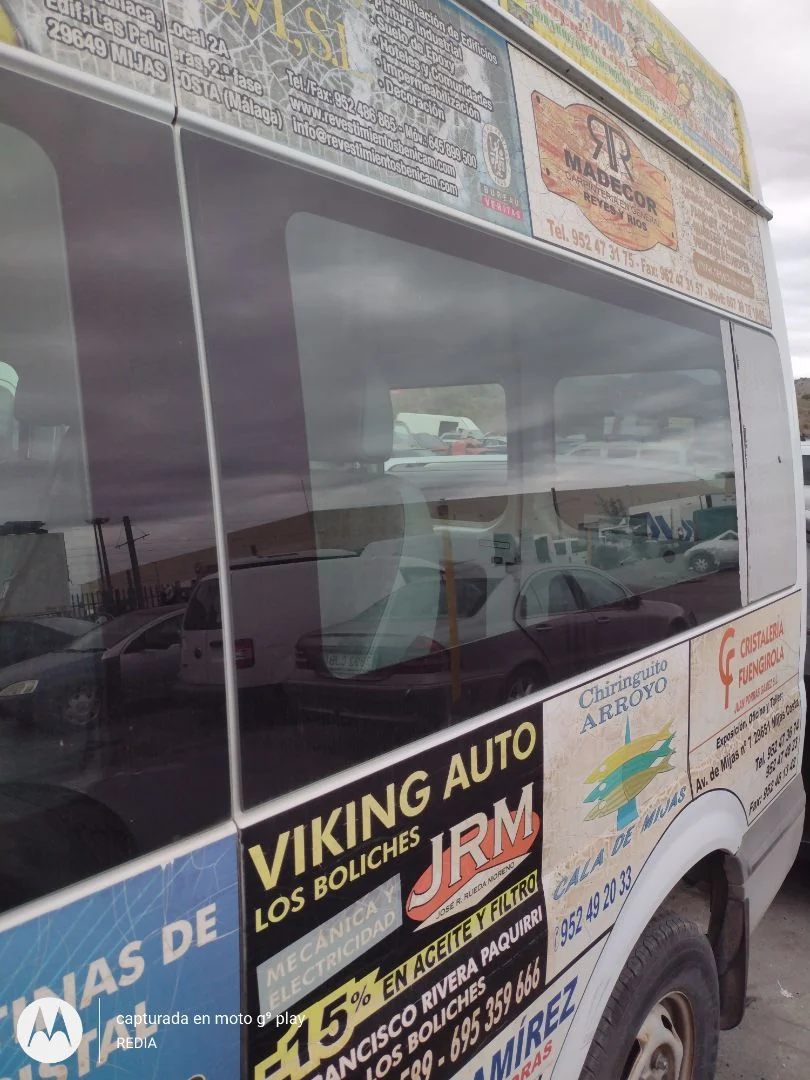 Foto de LUNA TRASERA DERECHA FORD TRANSIT COMBI (TT9) 2.4 TDCi CAT (116 CV / 85 KW)